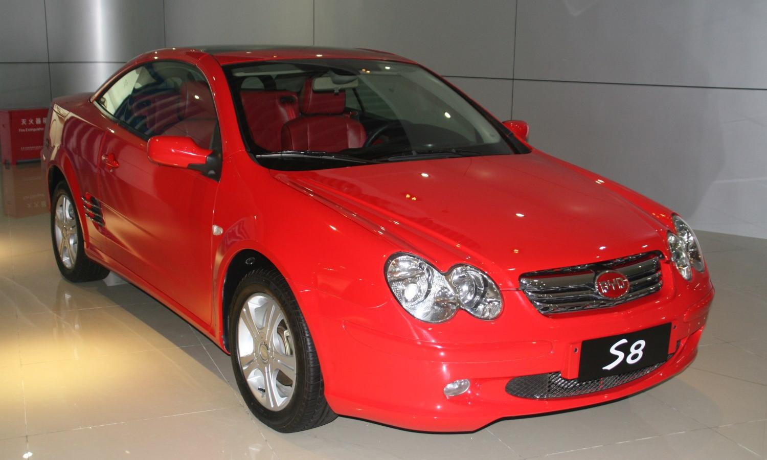 BYD F8