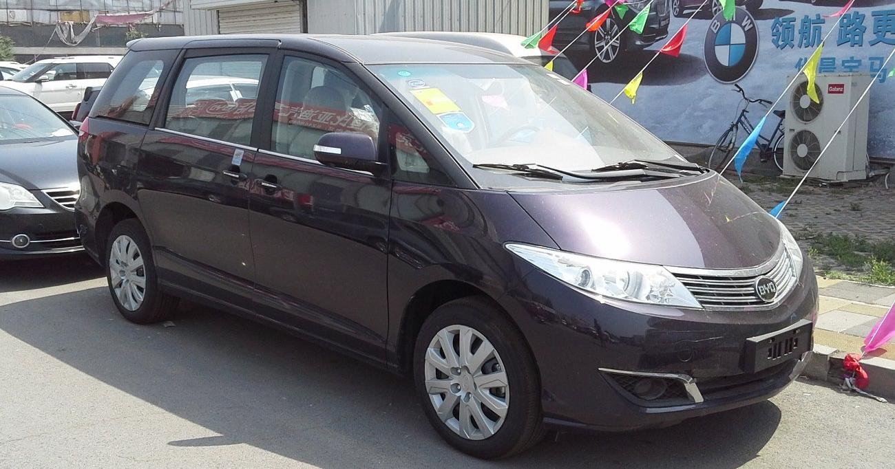BYD M6 (facelift 2013)