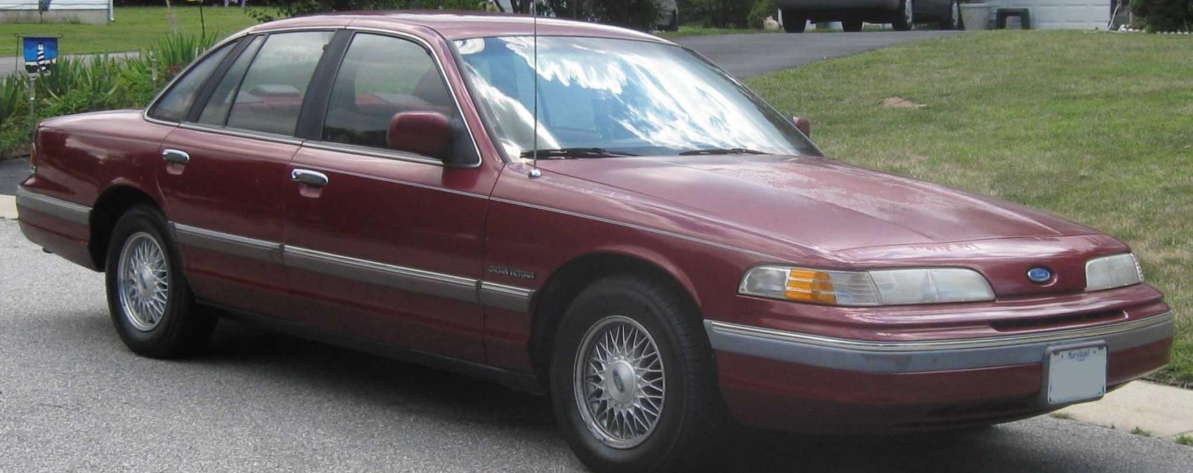 Ford Crown Victoria II