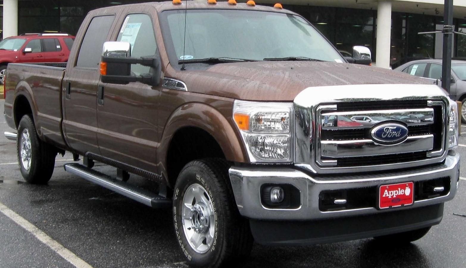 Ford F-250 Super Duty III Crew Cab Long box
