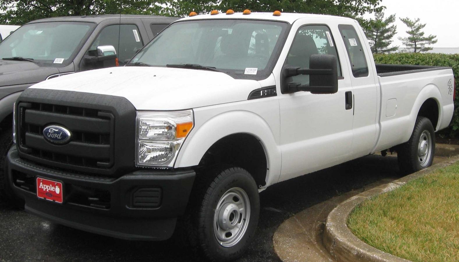 Ford F-250 Super Duty III Super Cab Long box