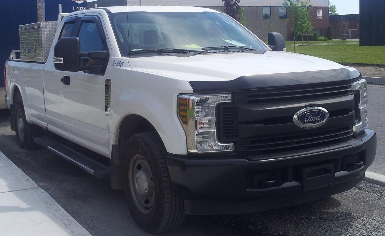 Ford F-250 Super Duty IV Super Cab Long box