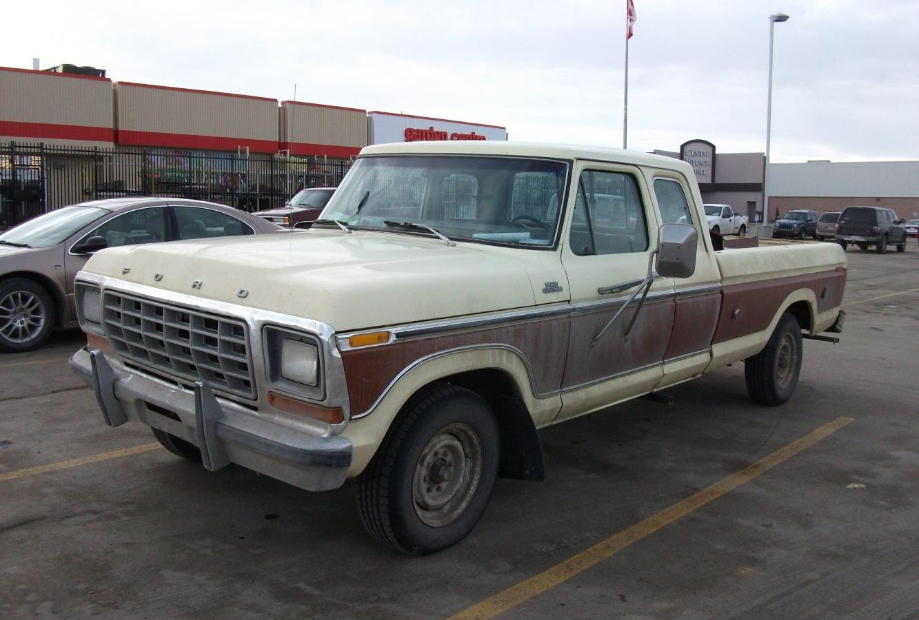 Ford F-Series F-250 VI SuperCab