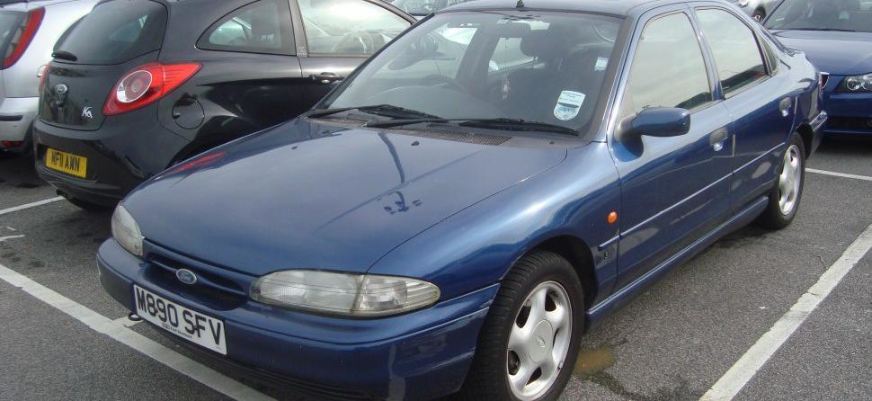 Ford Mondeo I Hatchback