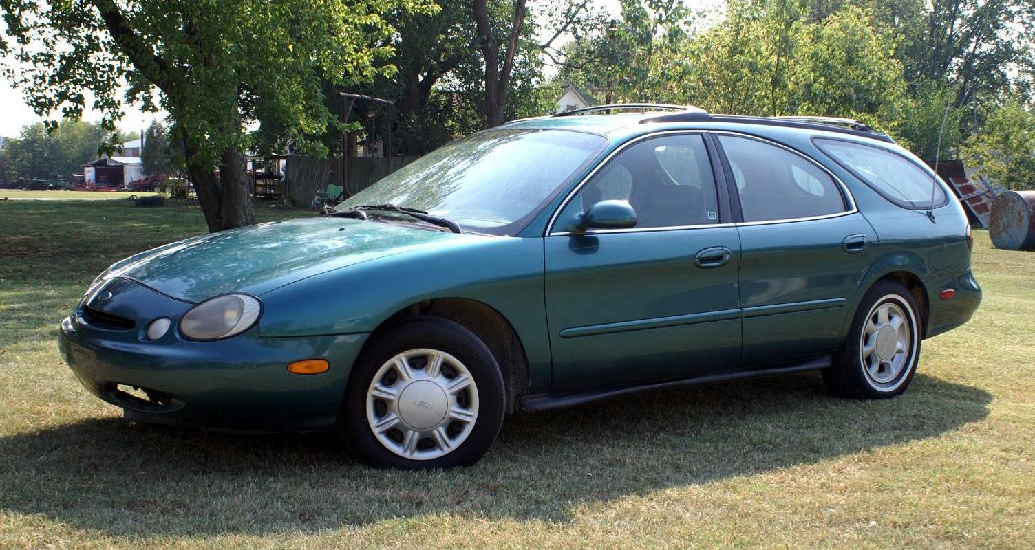 Ford Taurus III Station Wagon