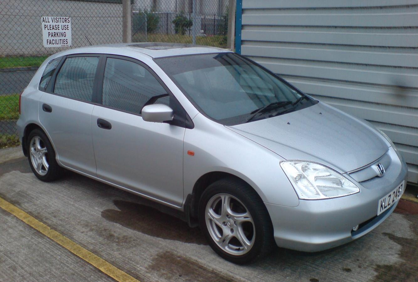 Honda Civic VII Hatchback 5D