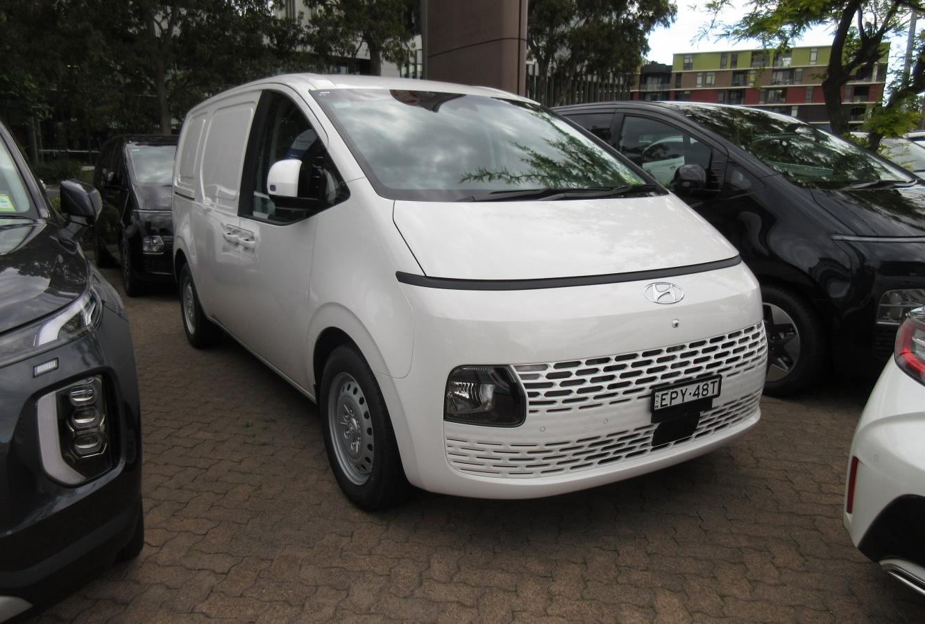Hyundai Staria-Load