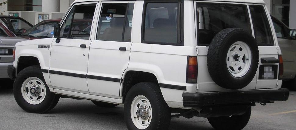 Isuzu Trooper (UBS)