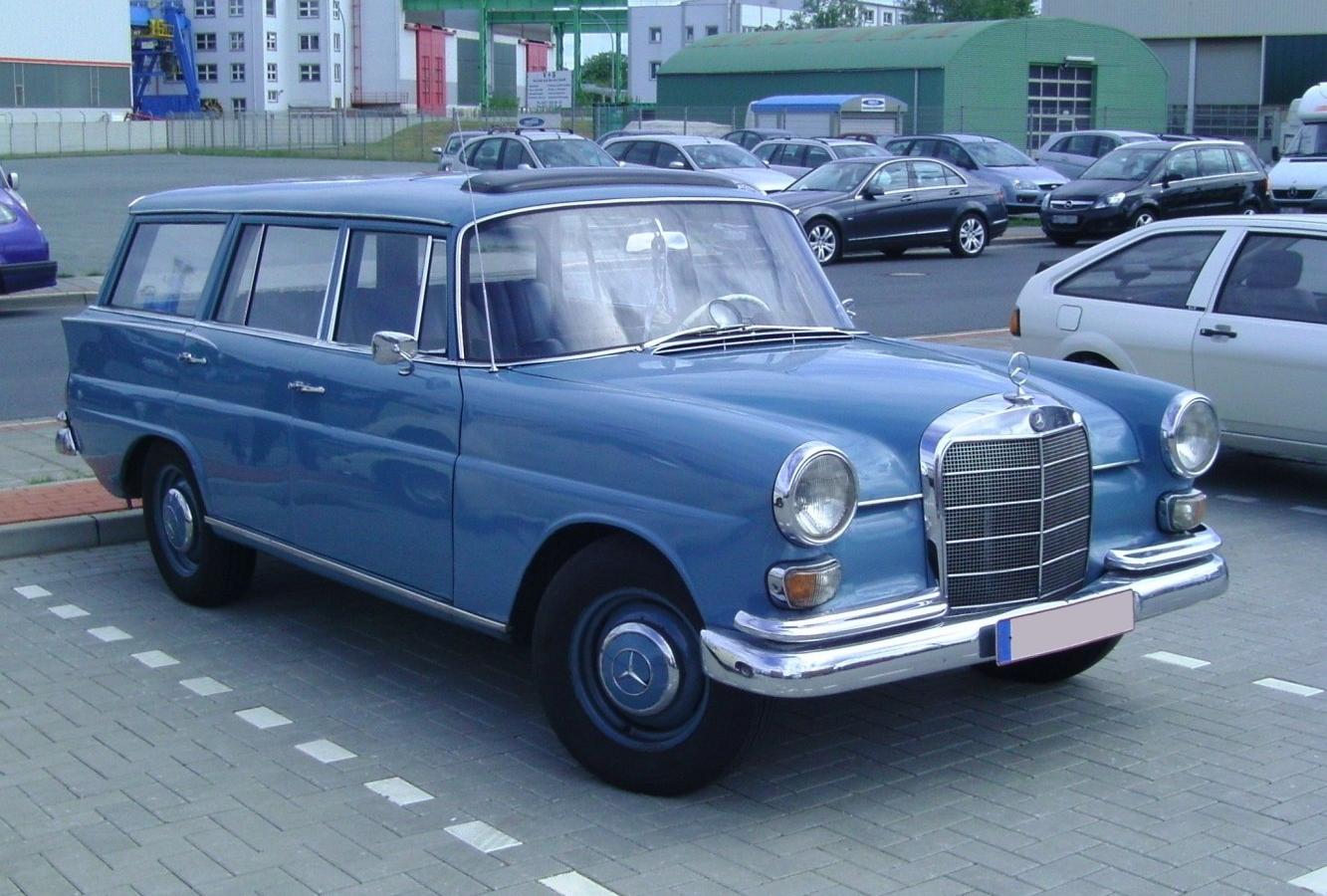 Mercedes-Benz Fintail Universal (W110)