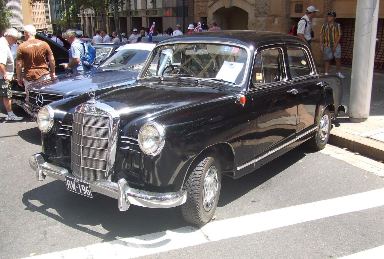 Mercedes-Benz W121 Sedan