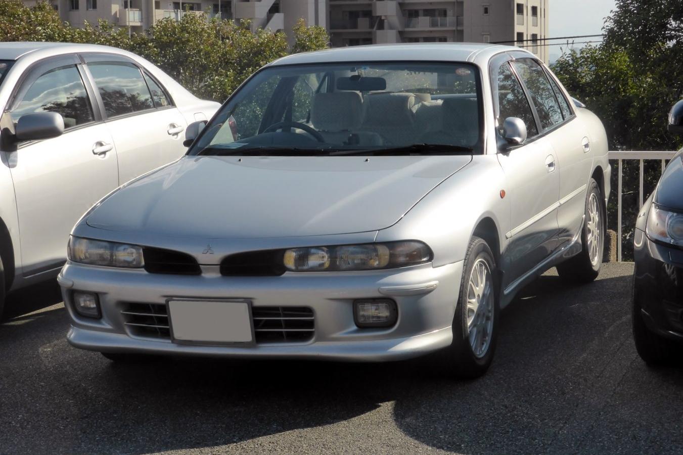 Mitsubishi Galant VII