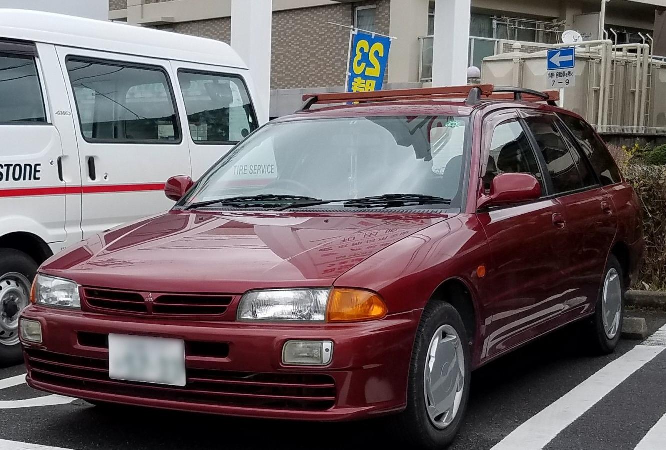 Mitsubishi Libero