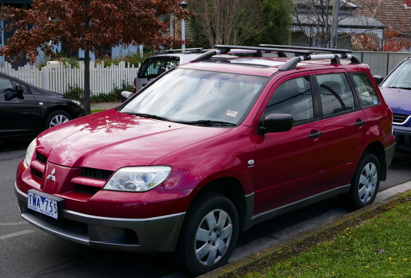 Mitsubishi Outlander I