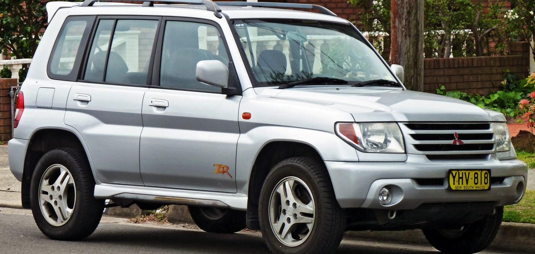 Mitsubishi Pajero IO (H60)