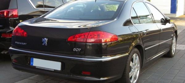 Peugeot 607