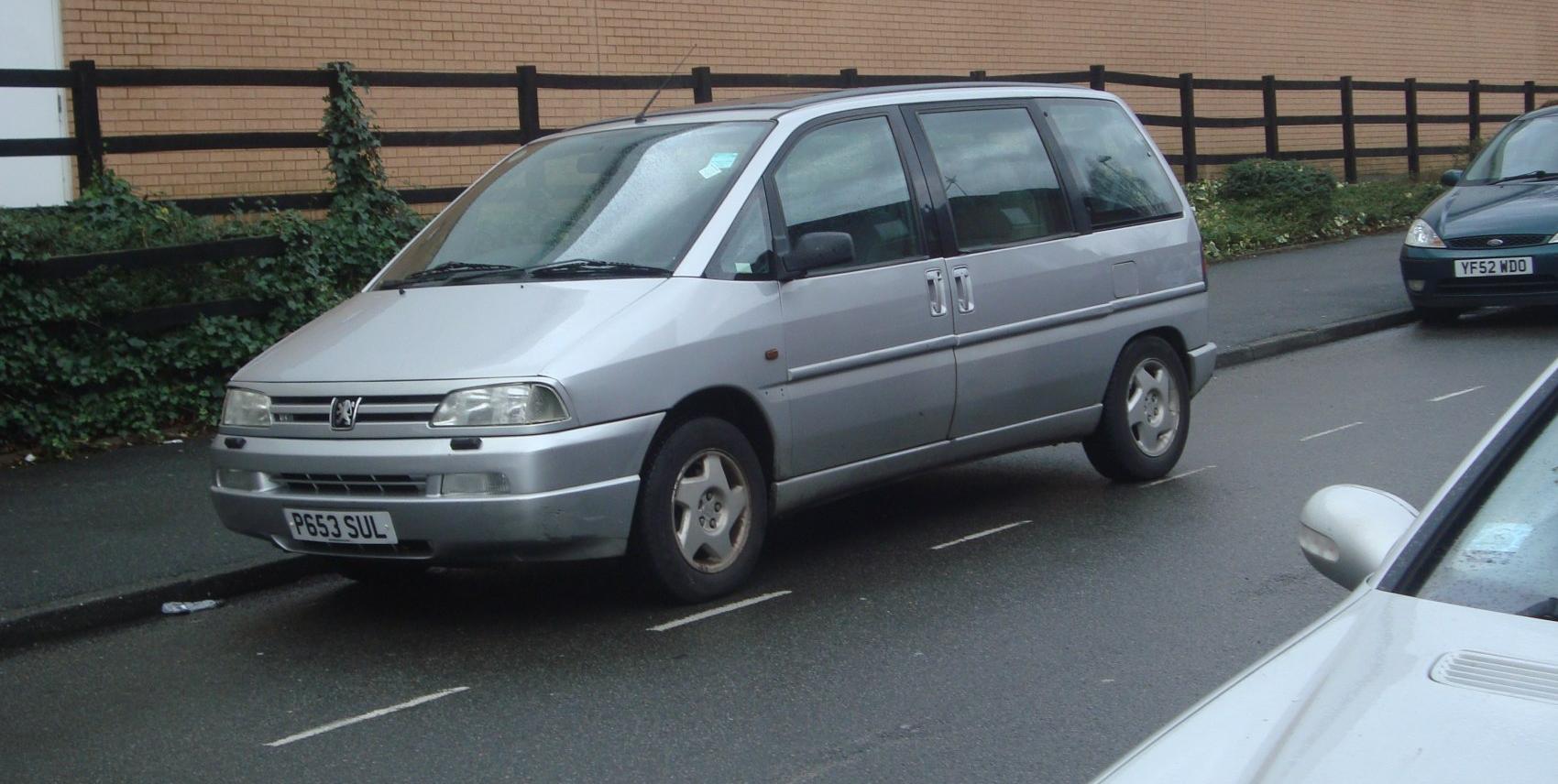 Peugeot 806 (221)