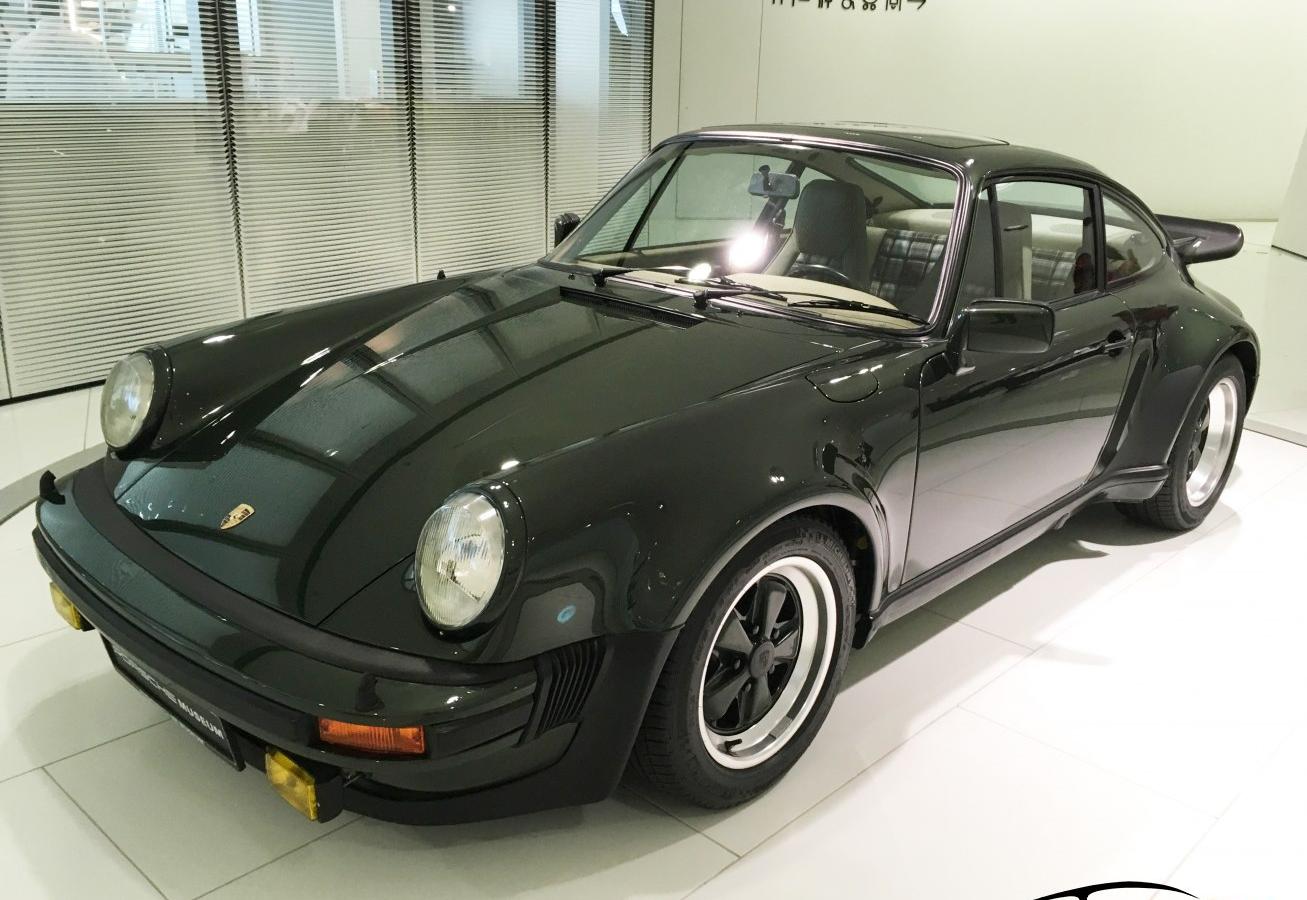 Porsche 911 Coupe (Type 930)