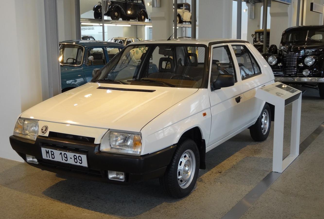 Skoda Favorit (781)