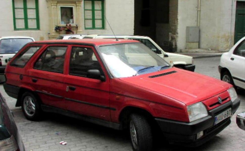 Skoda Favorit Forman (785)