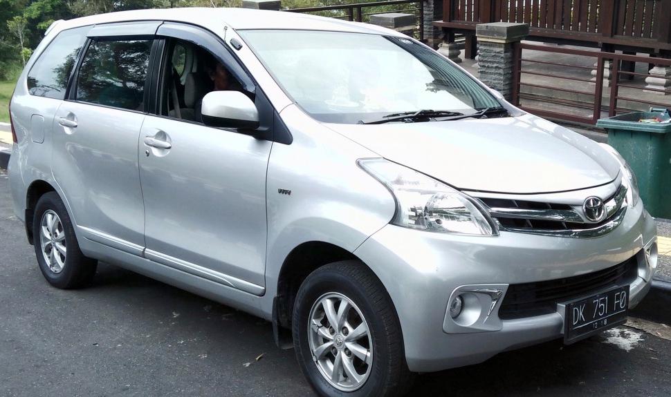 Toyota Avanza II