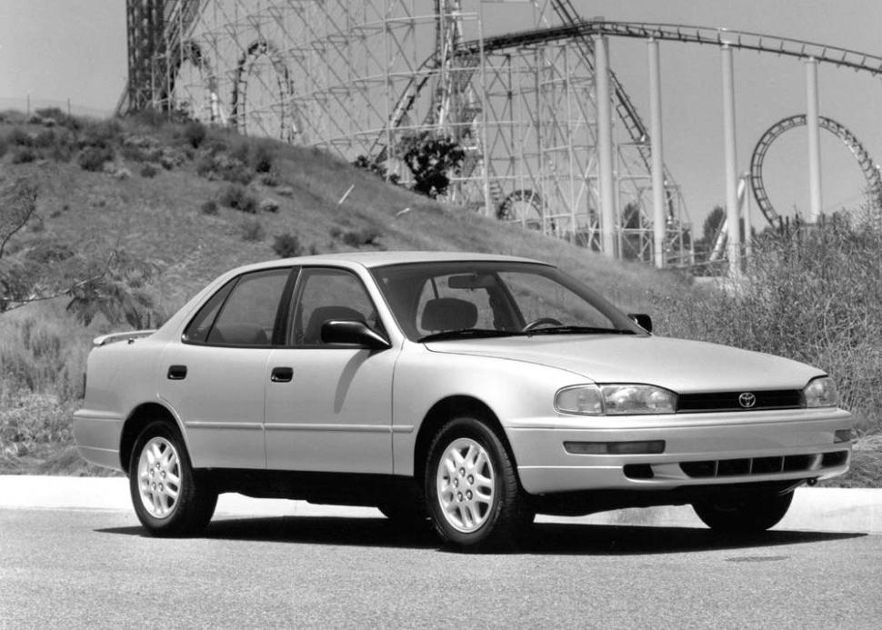 Toyota Camry III (XV10)