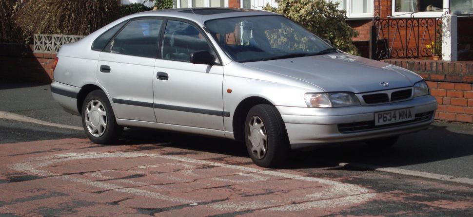 Toyota Carina E Hatch (T19)