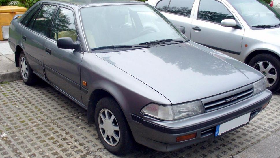Toyota Carina Hatch (T17)