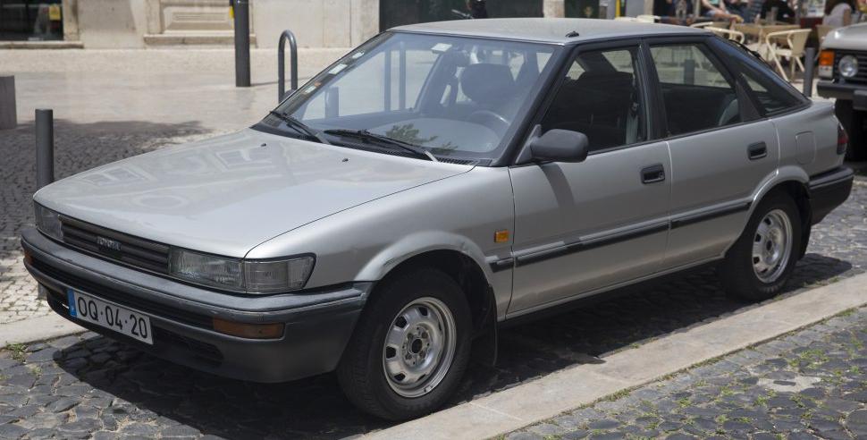 Toyota Corolla Compact VI (E90)