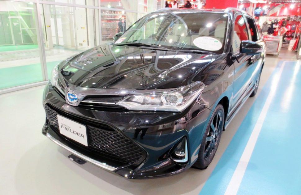Toyota Corolla Fielder XI (facelift 2017)