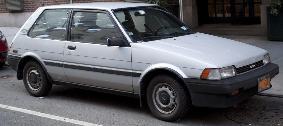Toyota Corolla FX Compact V (E80)
