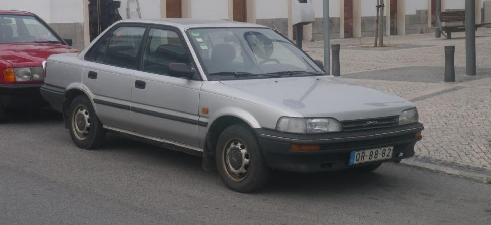Toyota Corolla VI (E90)