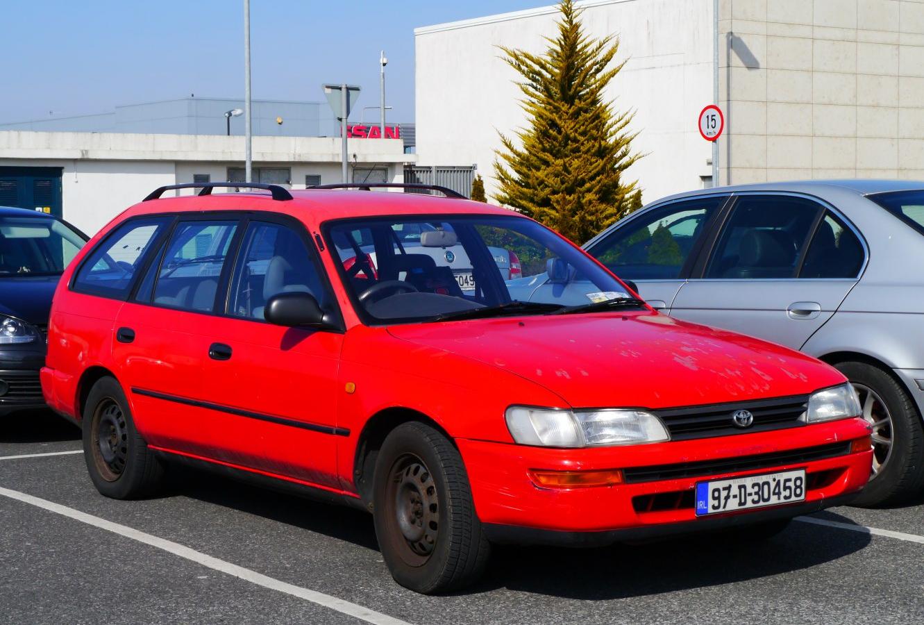 Toyota Corolla Wagon VII (E100)