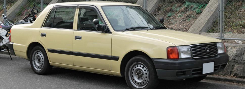 Toyota Crown Comfort (XS10)