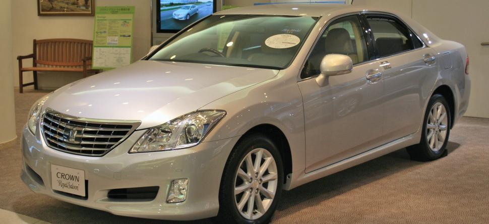 Toyota Crown XIII Royal (S200)