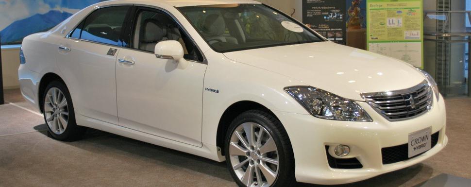 Toyota Crown XIII (S200)