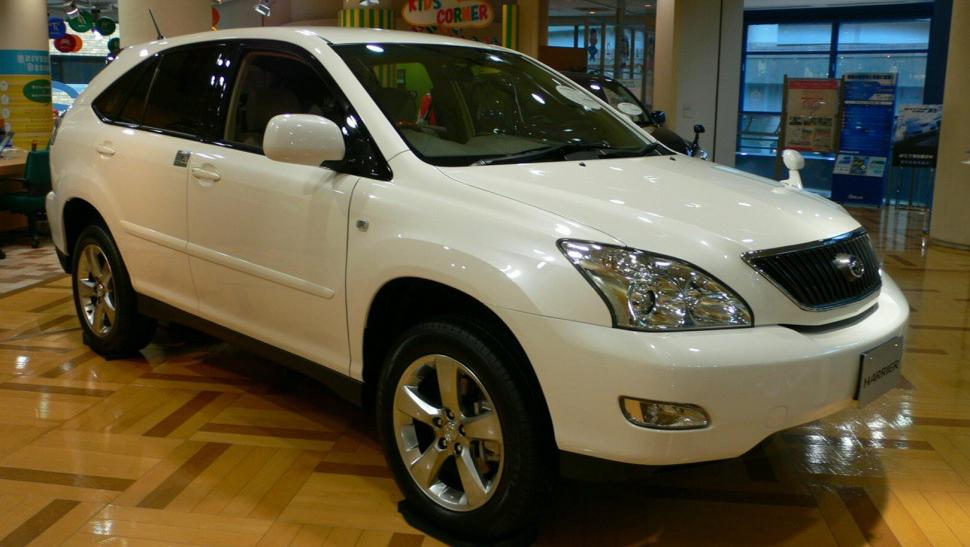 Toyota Harrier II (XU30)