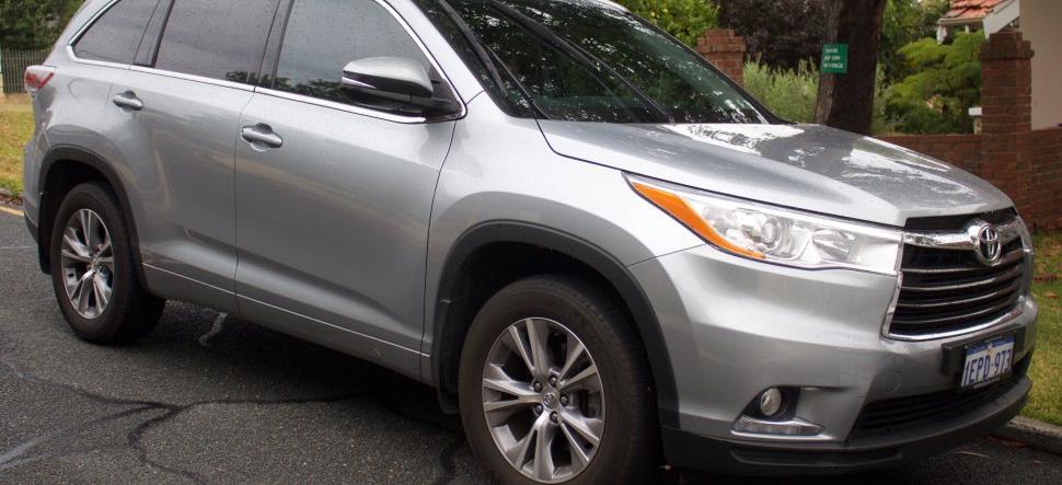 Toyota Highlander III