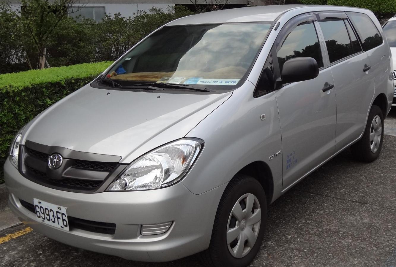 Toyota Innova I