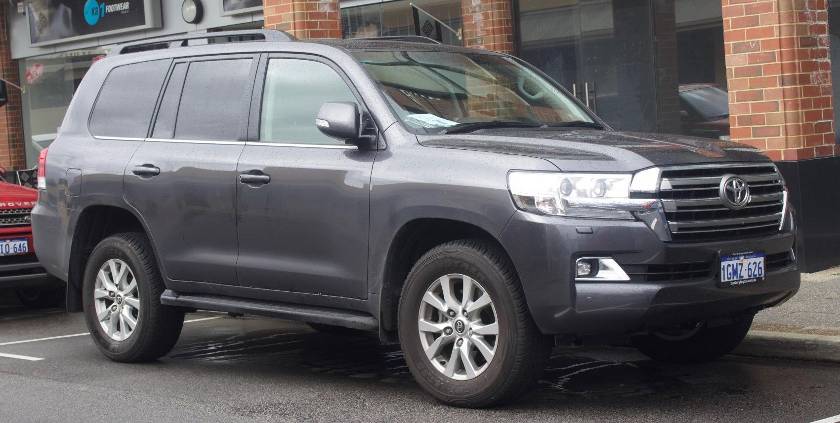 Toyota Land Cruiser (J200, facelift 2015)