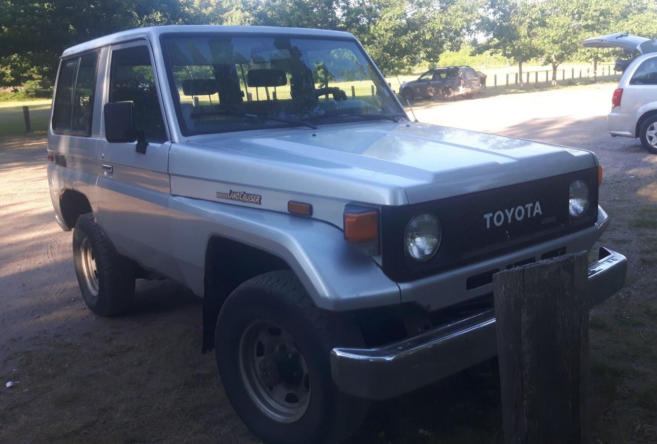 Toyota Land Cruiser (J77)