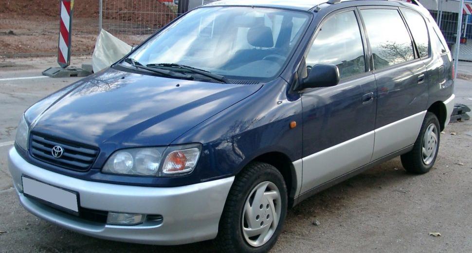 Toyota Picnic (XM1)