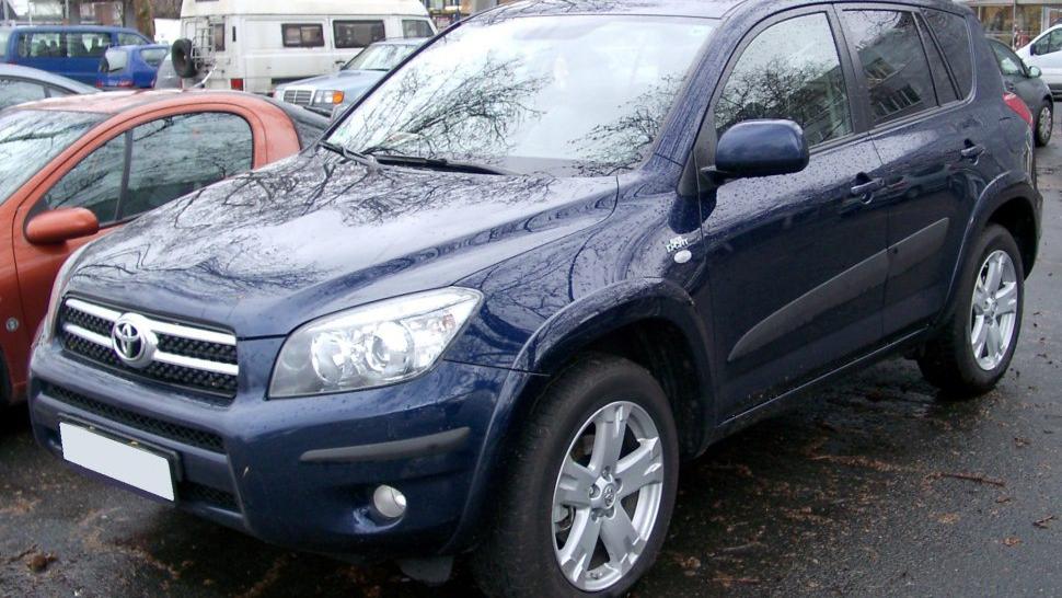Toyota RAV4 III (XA30)