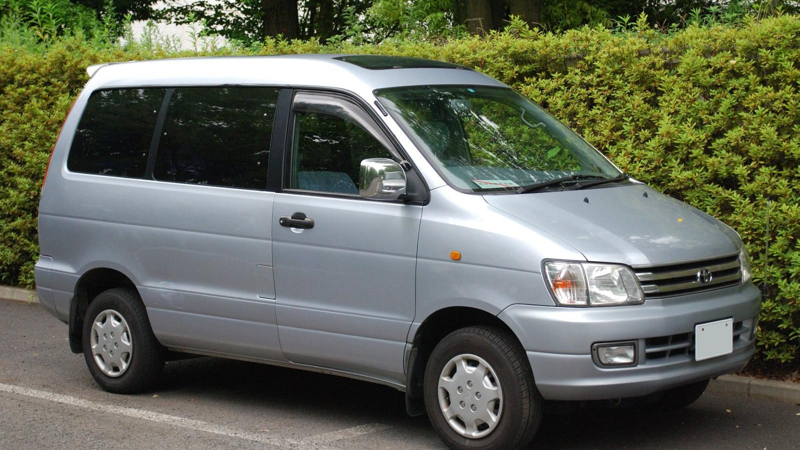 Toyota Town Ace Noah