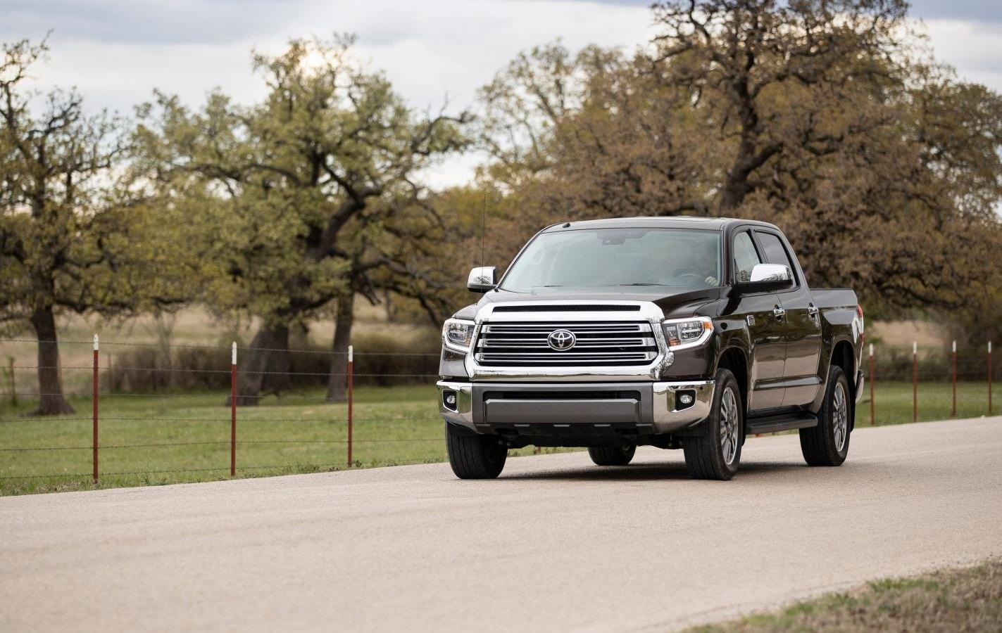 Toyota Tundra II CrewMax (facelift 2017)
