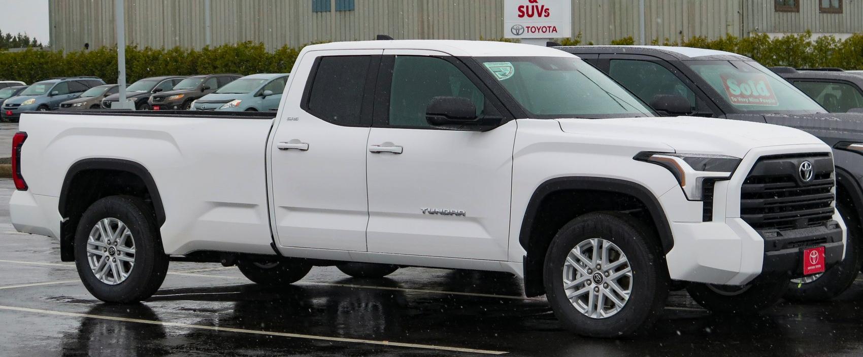 Toyota Tundra III Double Cab Long Bed