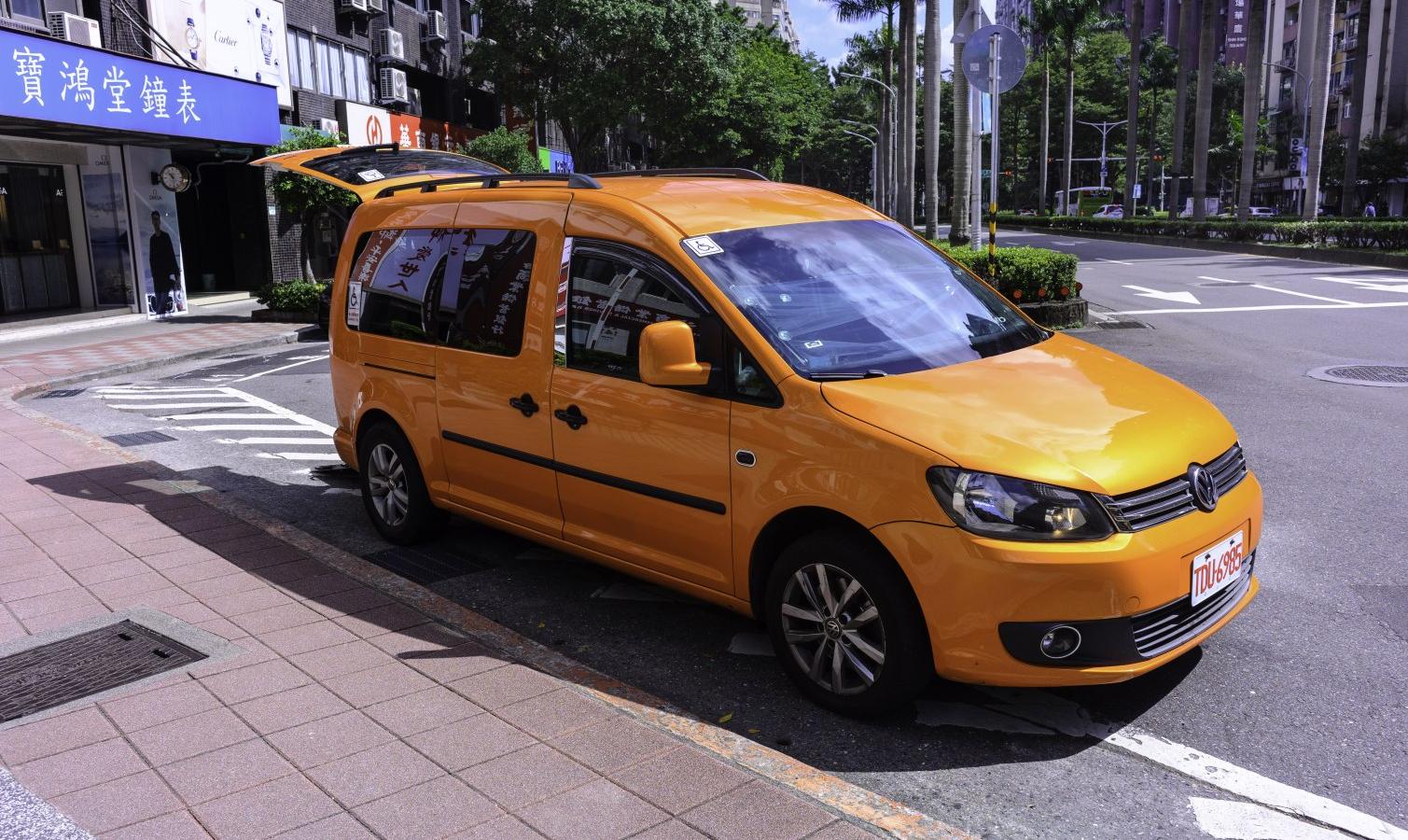 Volkswagen Caddy Maxi III (facelift 2010)