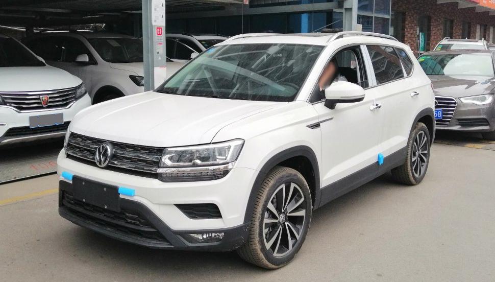 Volkswagen Tharu