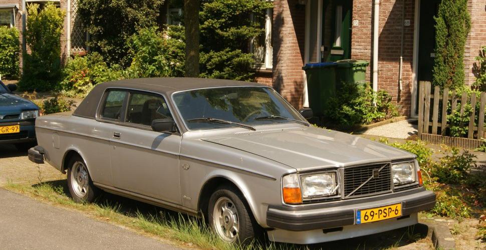 Volvo 260 Coupe (P262)