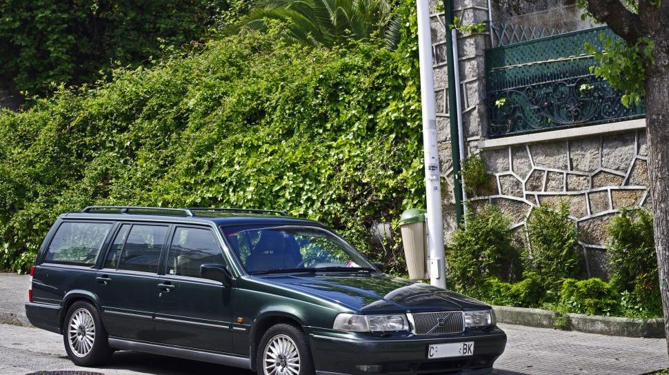 Volvo 960 Kombi (965)