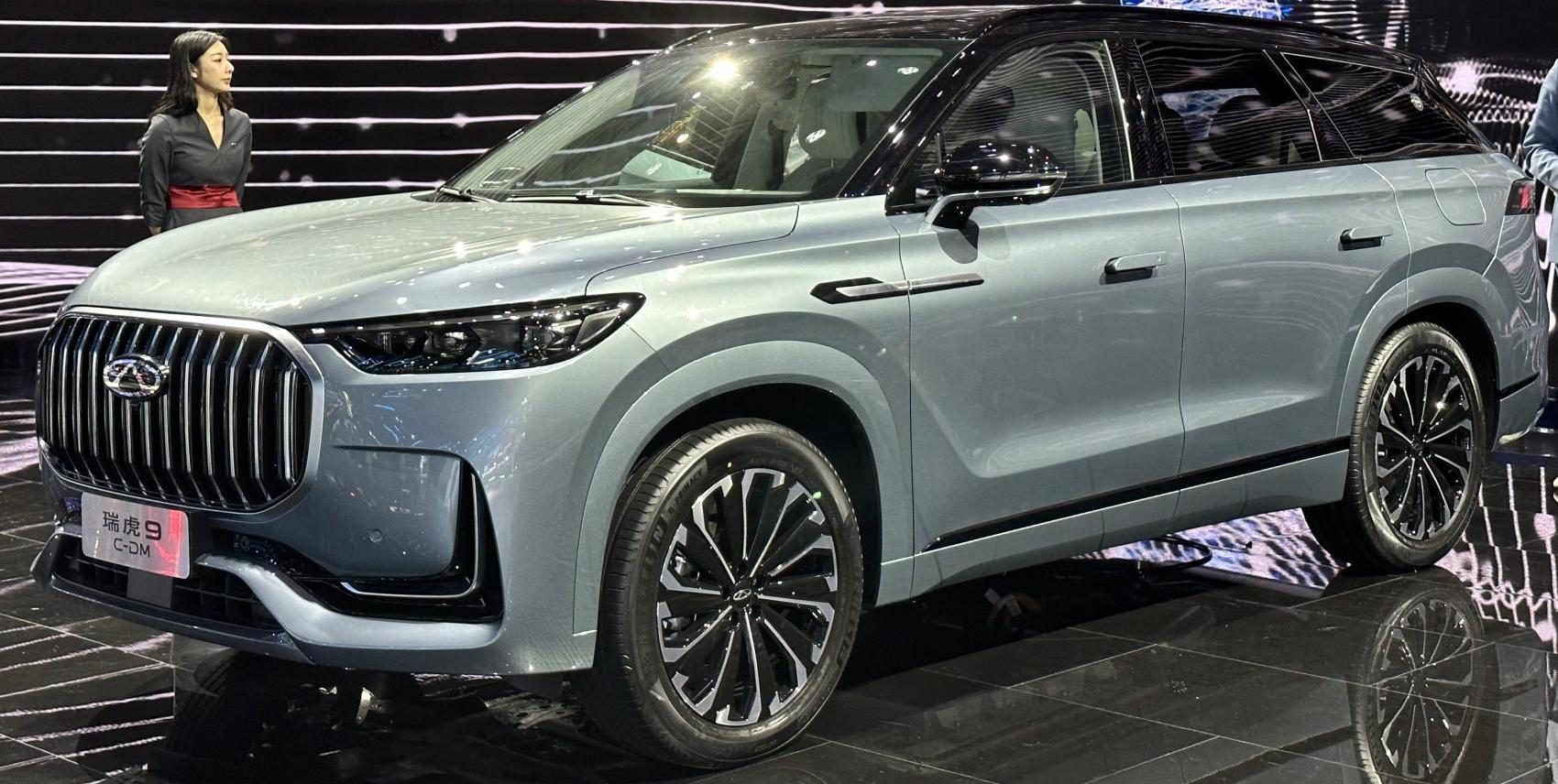 Tiggo 9